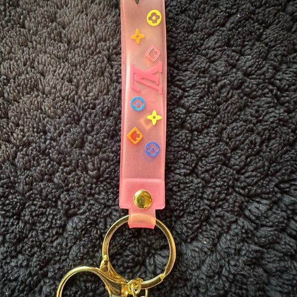 Keychain - Picture 3 of 4